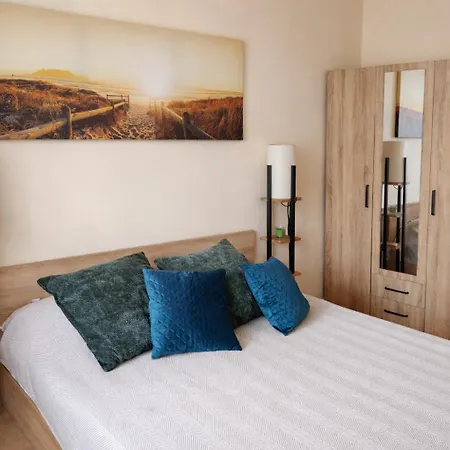 Do Teb 2br 2bath Center Near